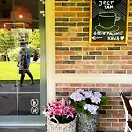 Tulipanowy Gosciniec Bed & Breakfast Jantar