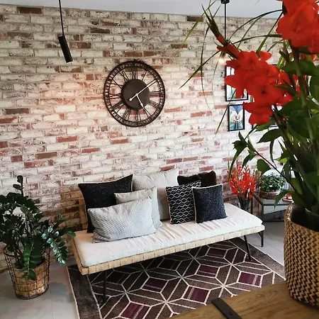 Tulipanowy Gosciniec 詹塔尔