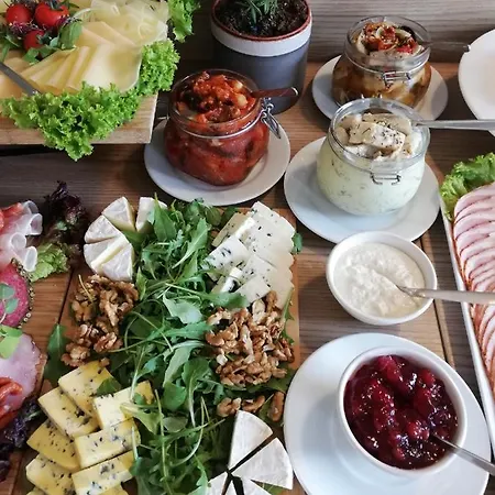 Tulipanowy Gosciniec Bed & Breakfast 3*