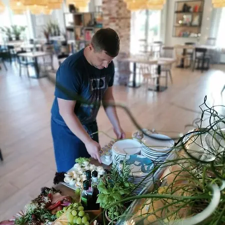 Tulipanowy Gosciniec 住宿加早餐酒店 3*