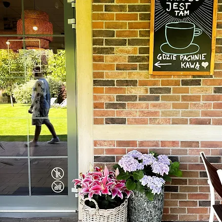Tulipanowy Gosciniec Bed & Breakfast Jantar