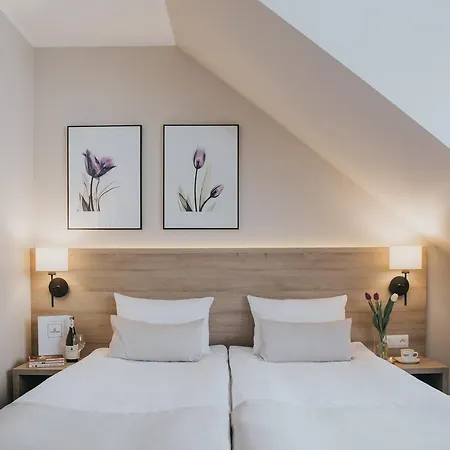 Tulipanowy Gosciniec 3*